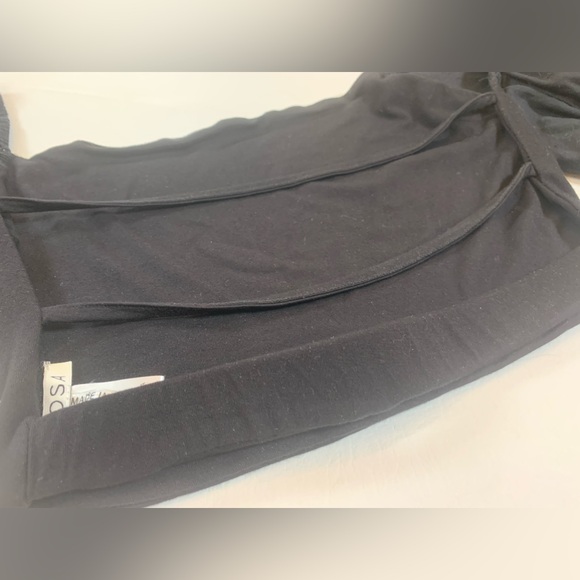 Mimosa black puffed sleeves shredded back top size women’s small (i) - Picture 8 of 9